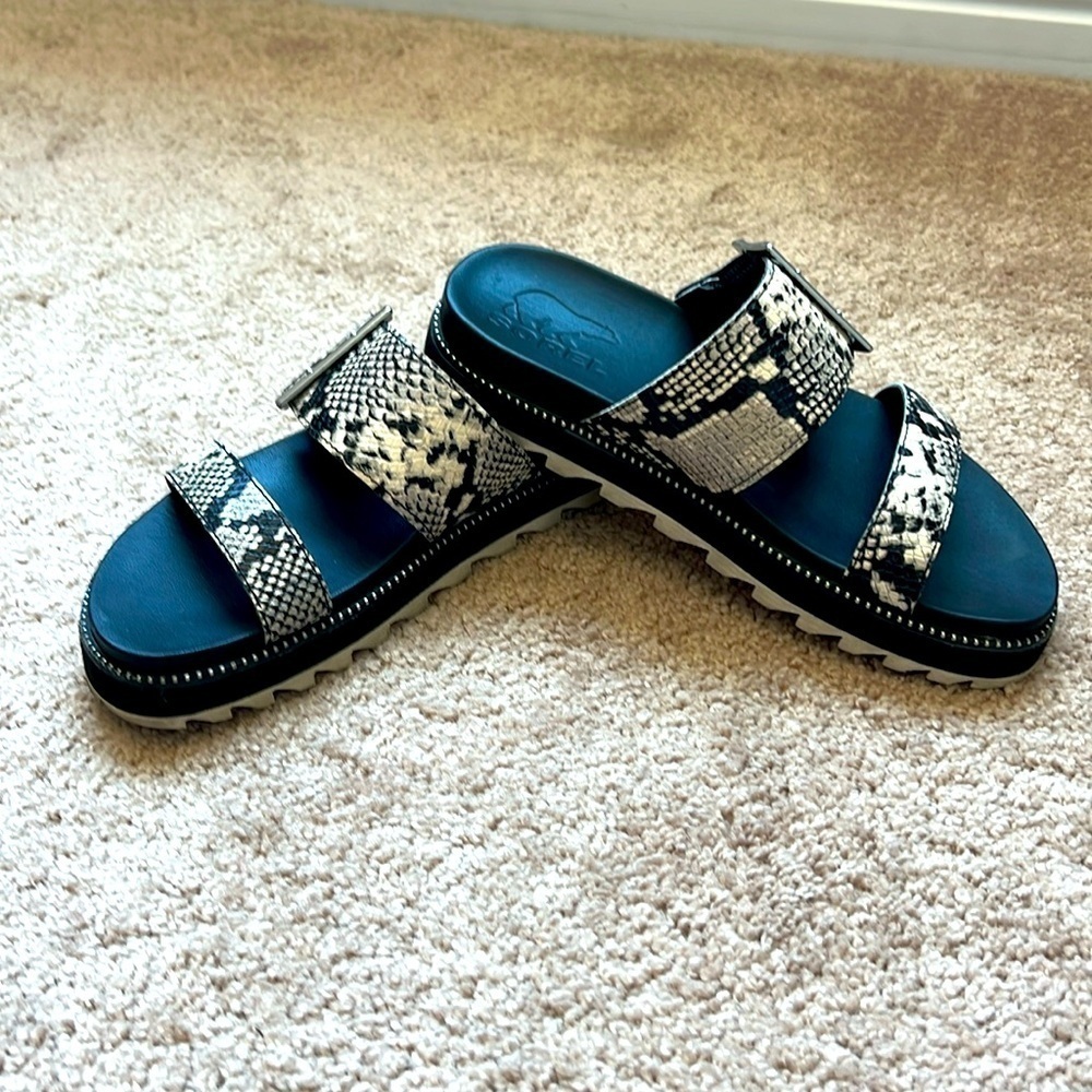 Sorel Roaming snake print slide sandle